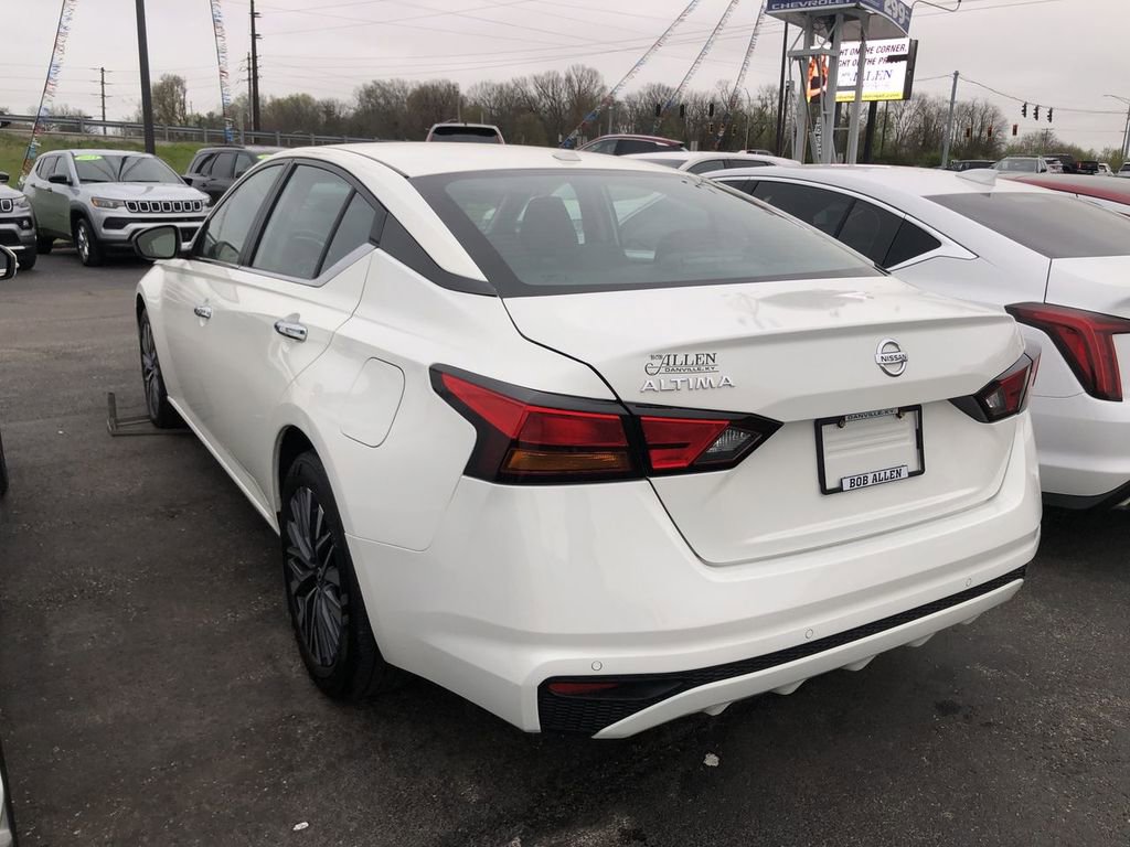 Used 2025 Nissan Altima 2.5 SV AWD/4WD image 4