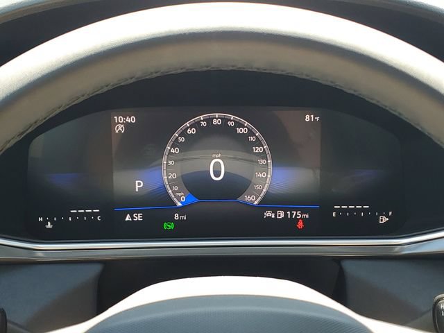 New 2026 Volkswagen Taos SE FWD image 21