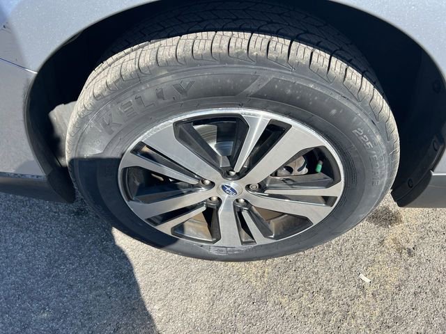 Used 2018 Subaru Outback 2.5i Limited image 12