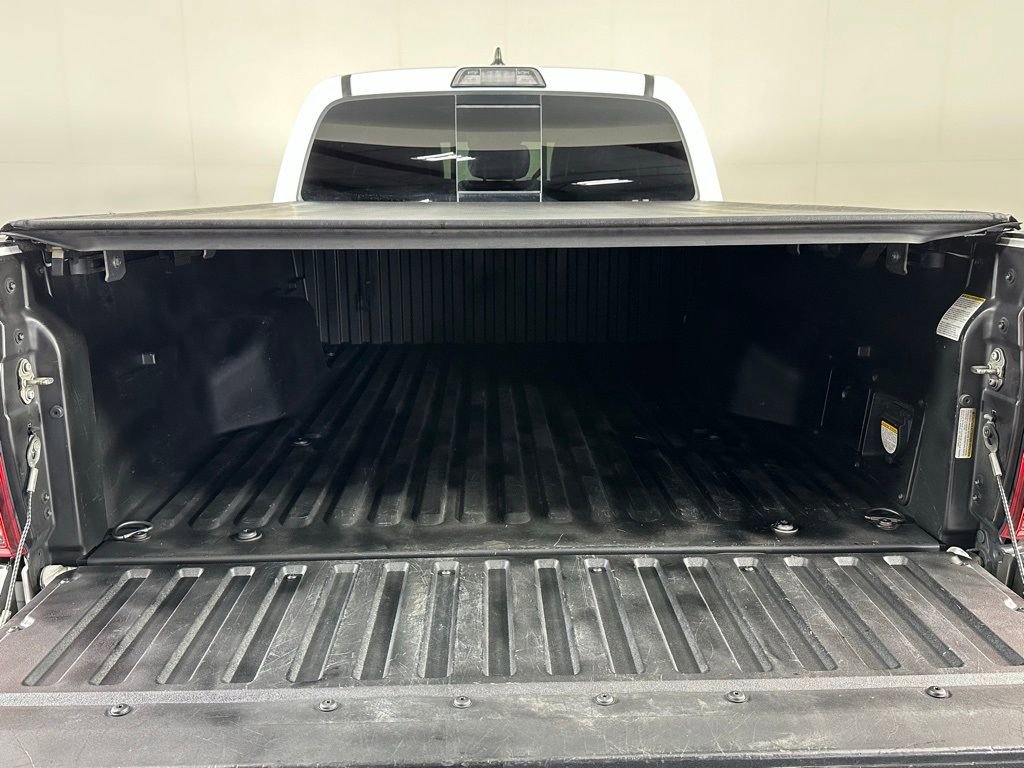 Used 2019 Toyota Tacoma TRD Off-Road image 18