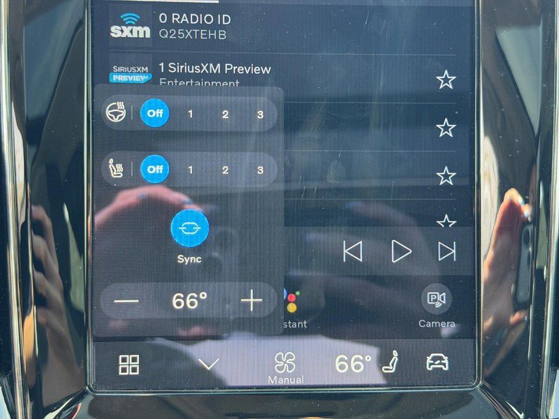 Certified 2025 Volvo S60 B5 Plus image 25