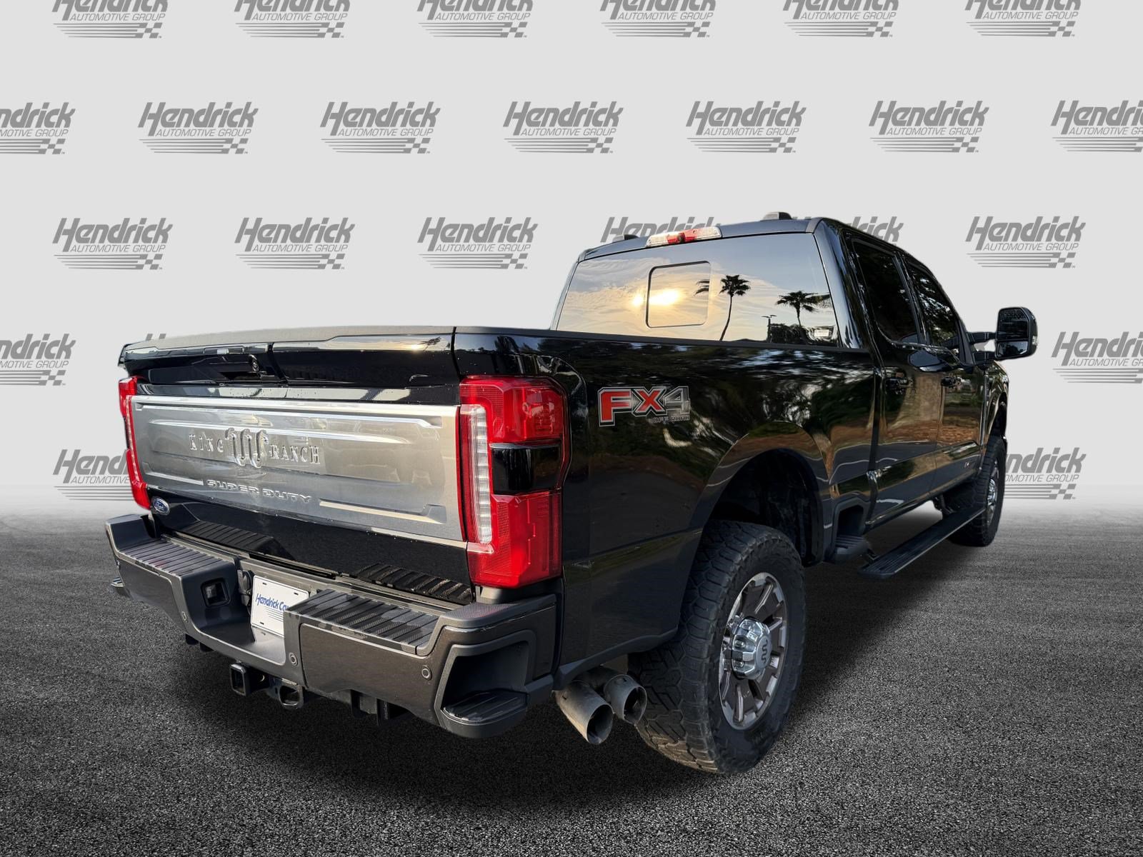 Used 2025 Ford F350 King Ranch w/ FX4 Off-Road Package AWD/4WD image 9