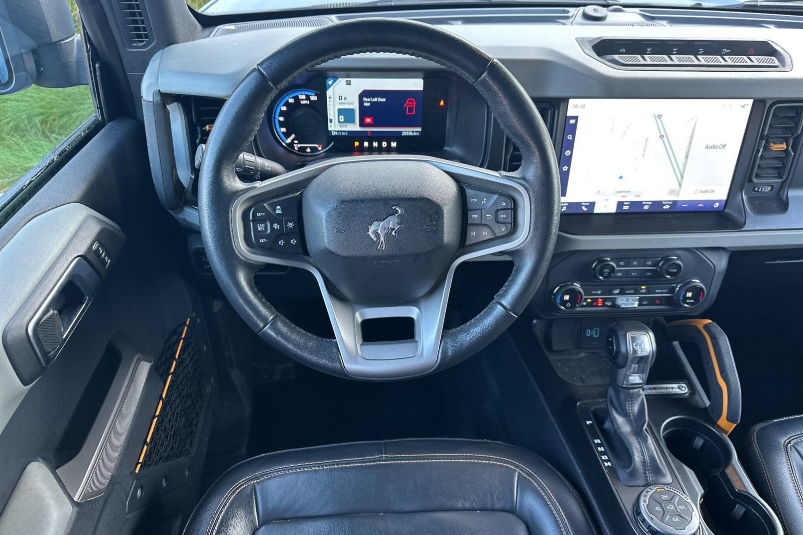 Used 2023 Ford Bronco Badlands image 16