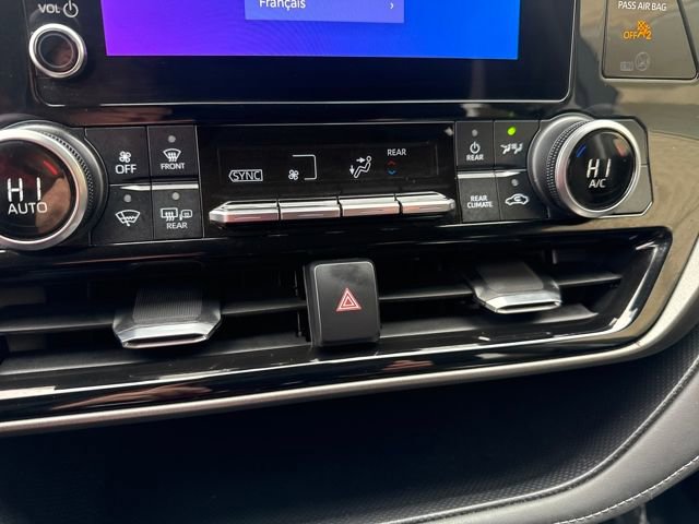 Used 2024 Toyota Highlander LE image 15