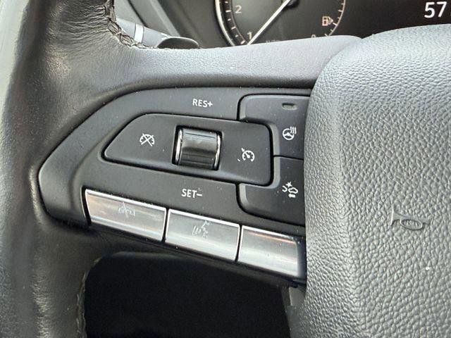 Certified 2022 Cadillac XT4 Premium Luxury w/ Cold Weather Package image 28