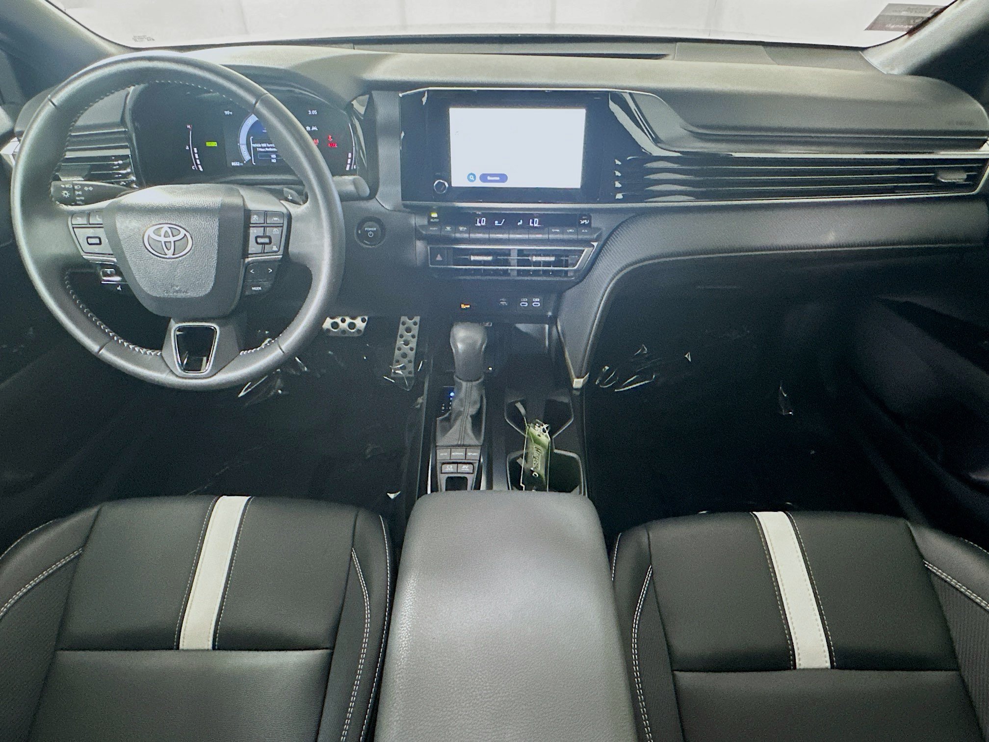Used 2026 Toyota Camry SE w/ Convenience Package FWD image 27