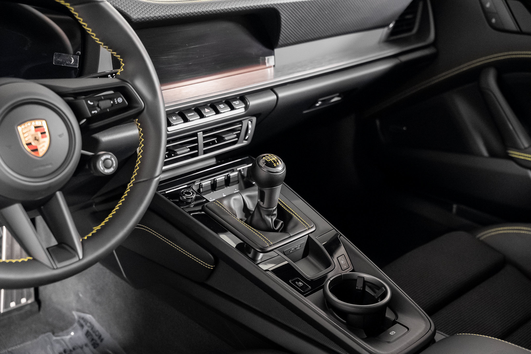 Used 2025 Porsche 911 GT3 RWD image 41