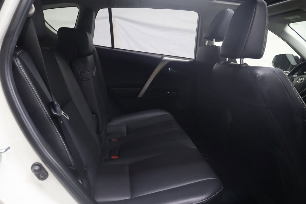 Used 2016 Toyota RAV4 Limited image 12