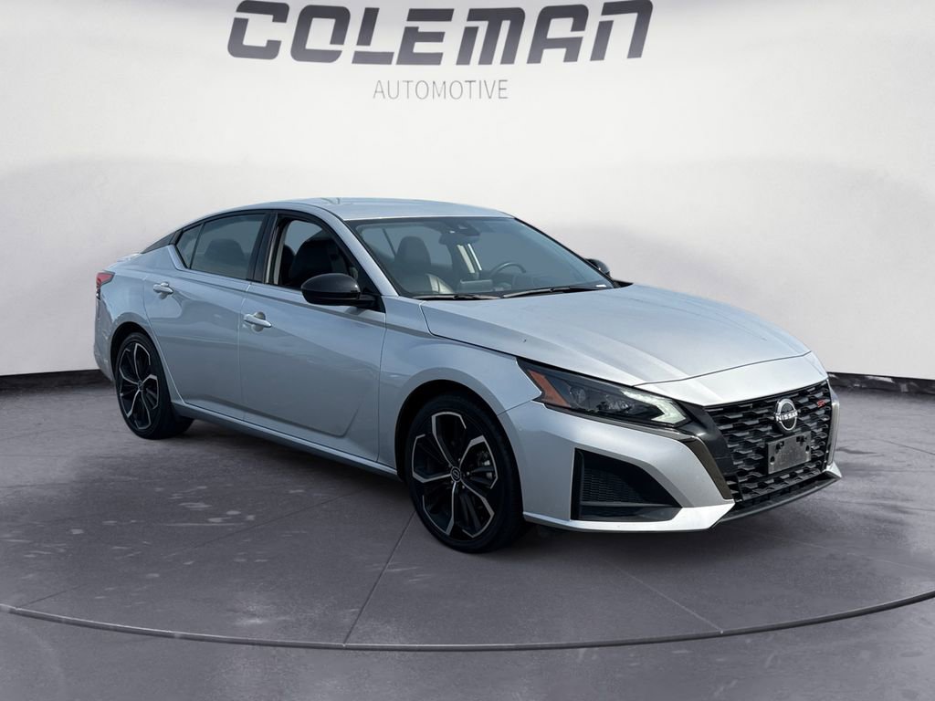Used 2024 Nissan Altima 2.5 SR image 7