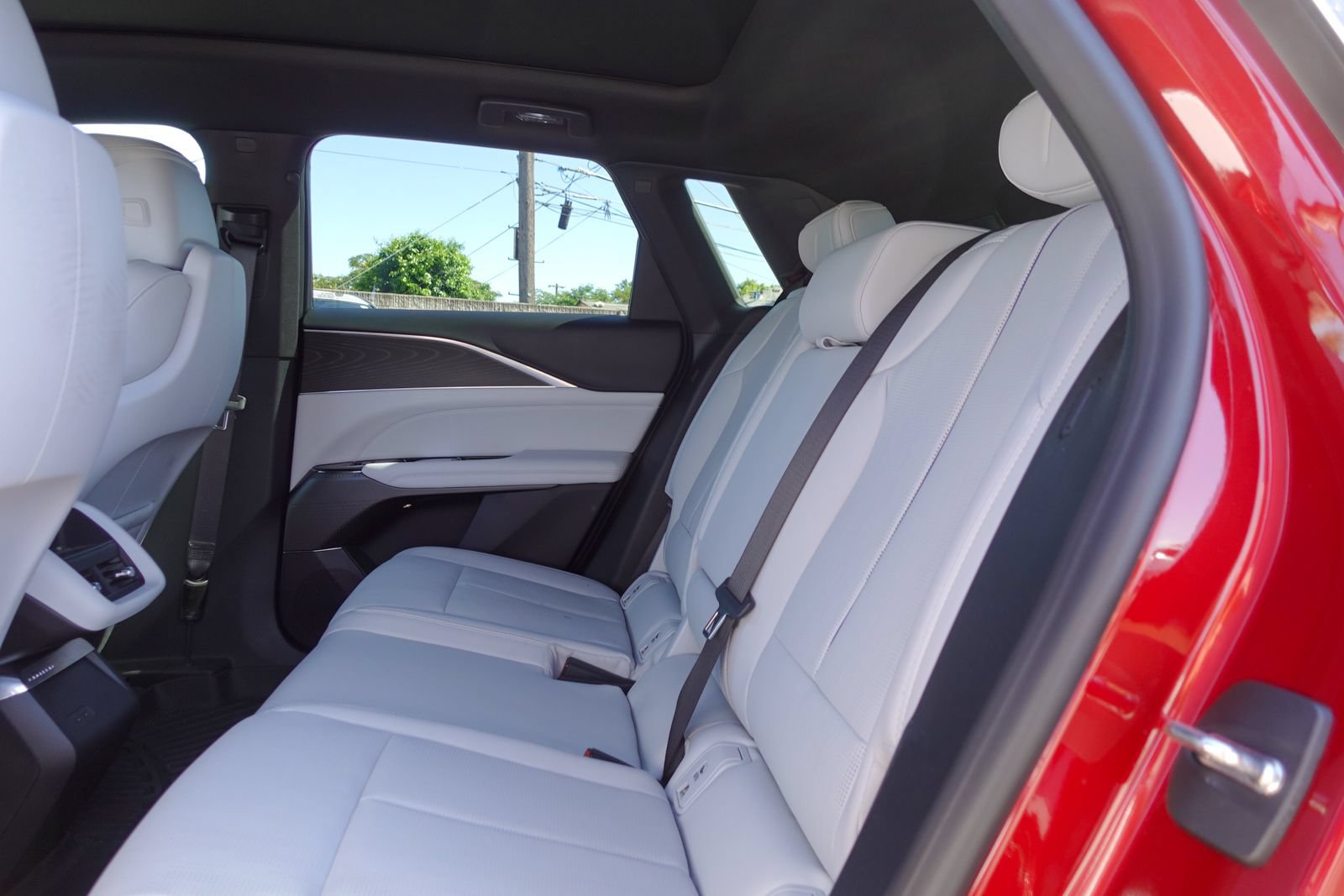 Used 2024 Cadillac Lyriq Luxury w/ LPO, Floor Liner Package RWD image 12