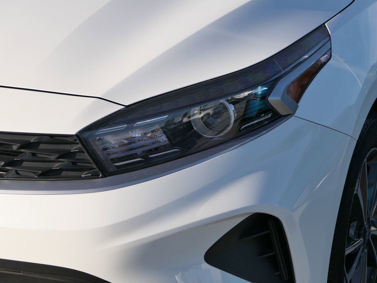 Used 2024 Kia Forte LXS image 8