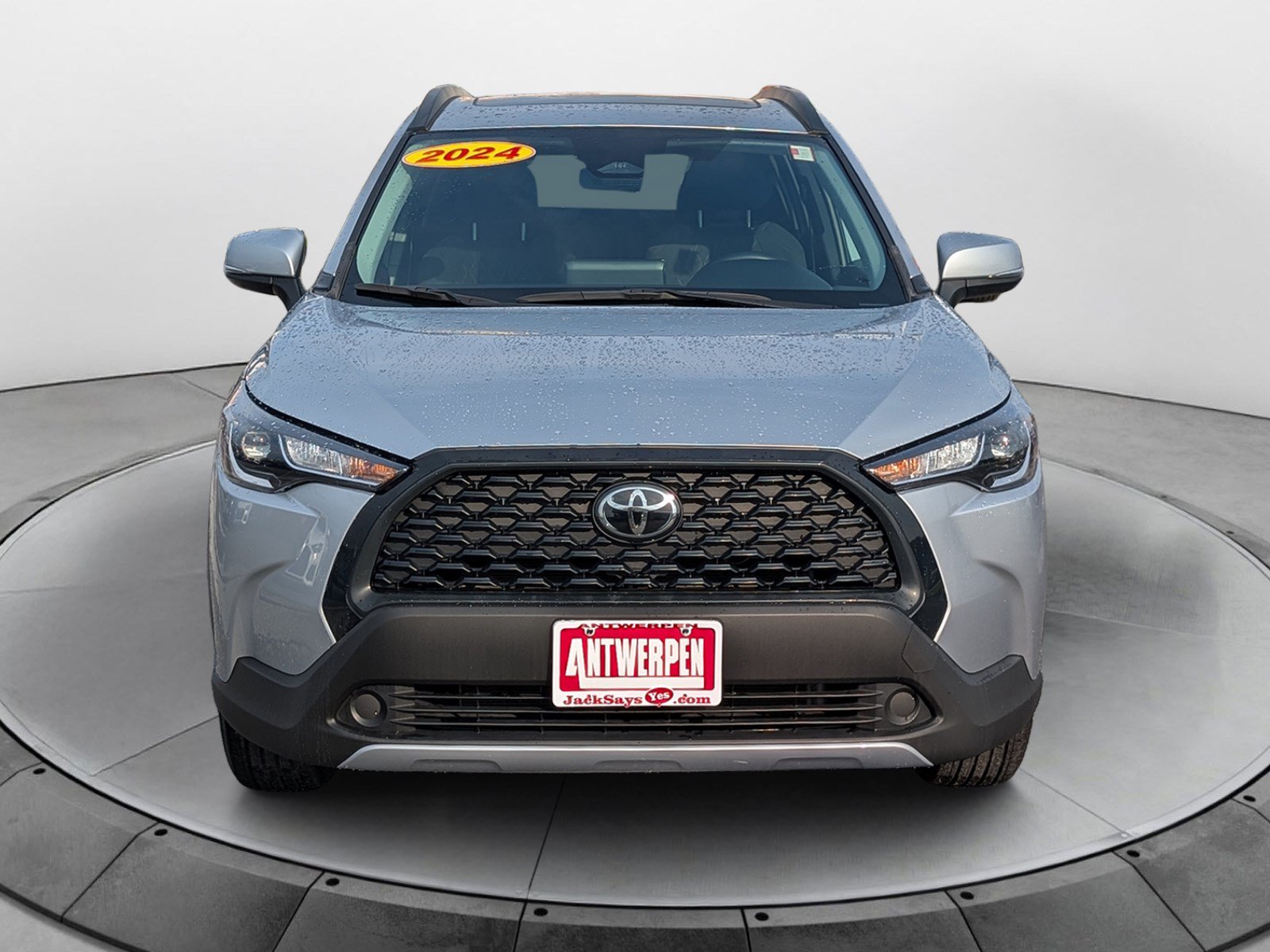 Used 2024 Toyota Corolla Cross LE w/ Moonroof Package AWD/4WD image 8