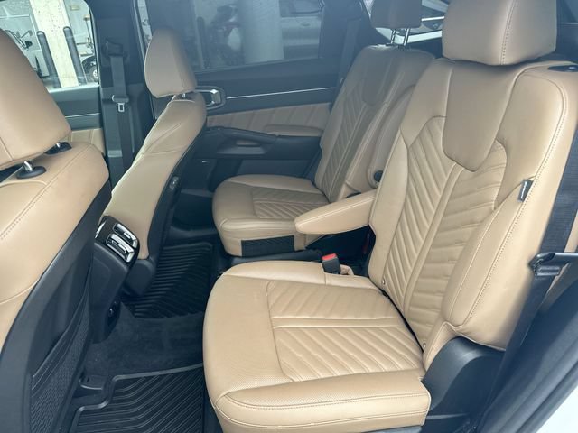 Certified 2025 Kia Sorento SX Prestige w/ Olive Brown Leather Package AWD/4WD image 27