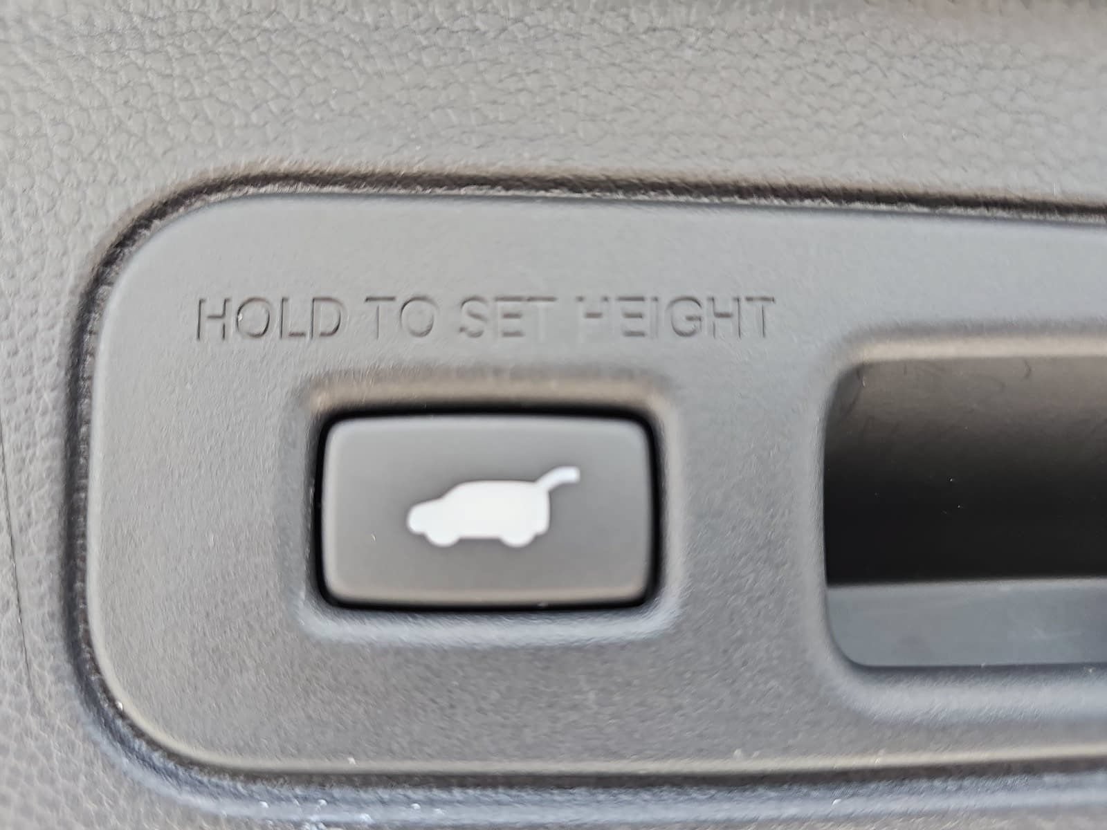 Used 2025 Honda Pilot Touring image 10