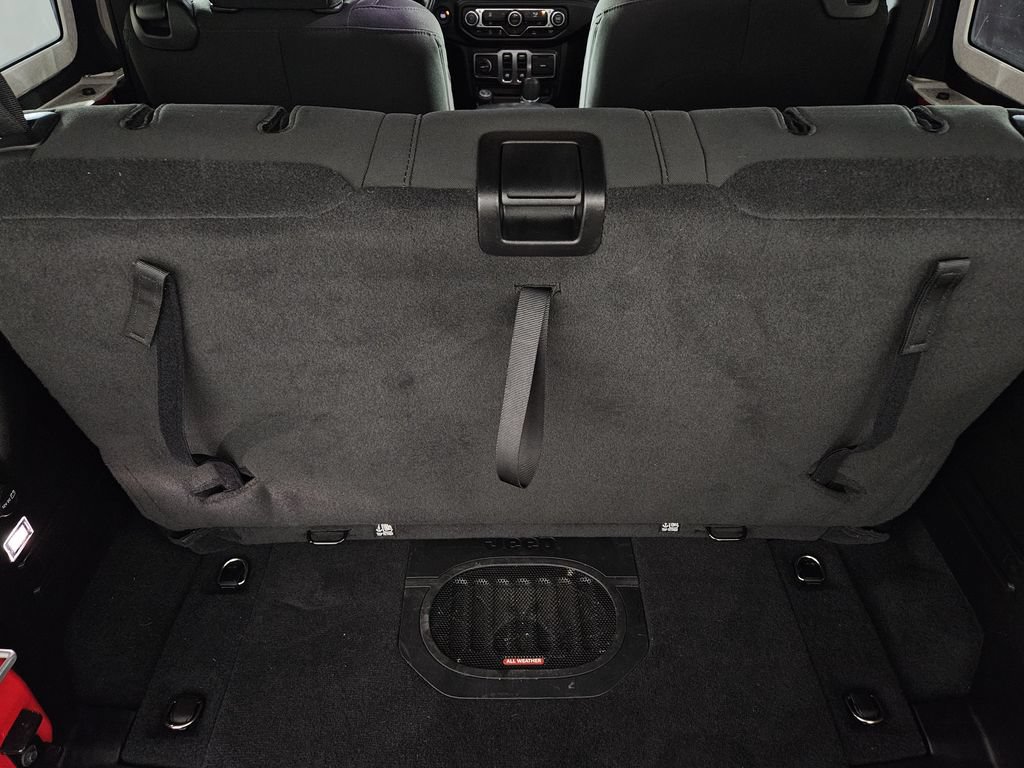 Used 2022 Jeep Wrangler Sport AWD/4WD image 31