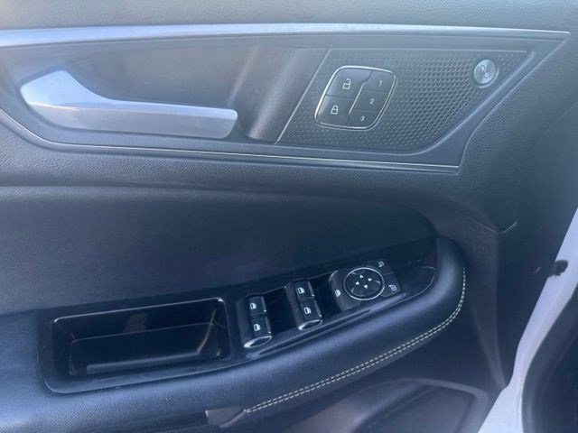 Used 2019 Ford Edge ST w/ Equipment Group 401A AWD/4WD image 13