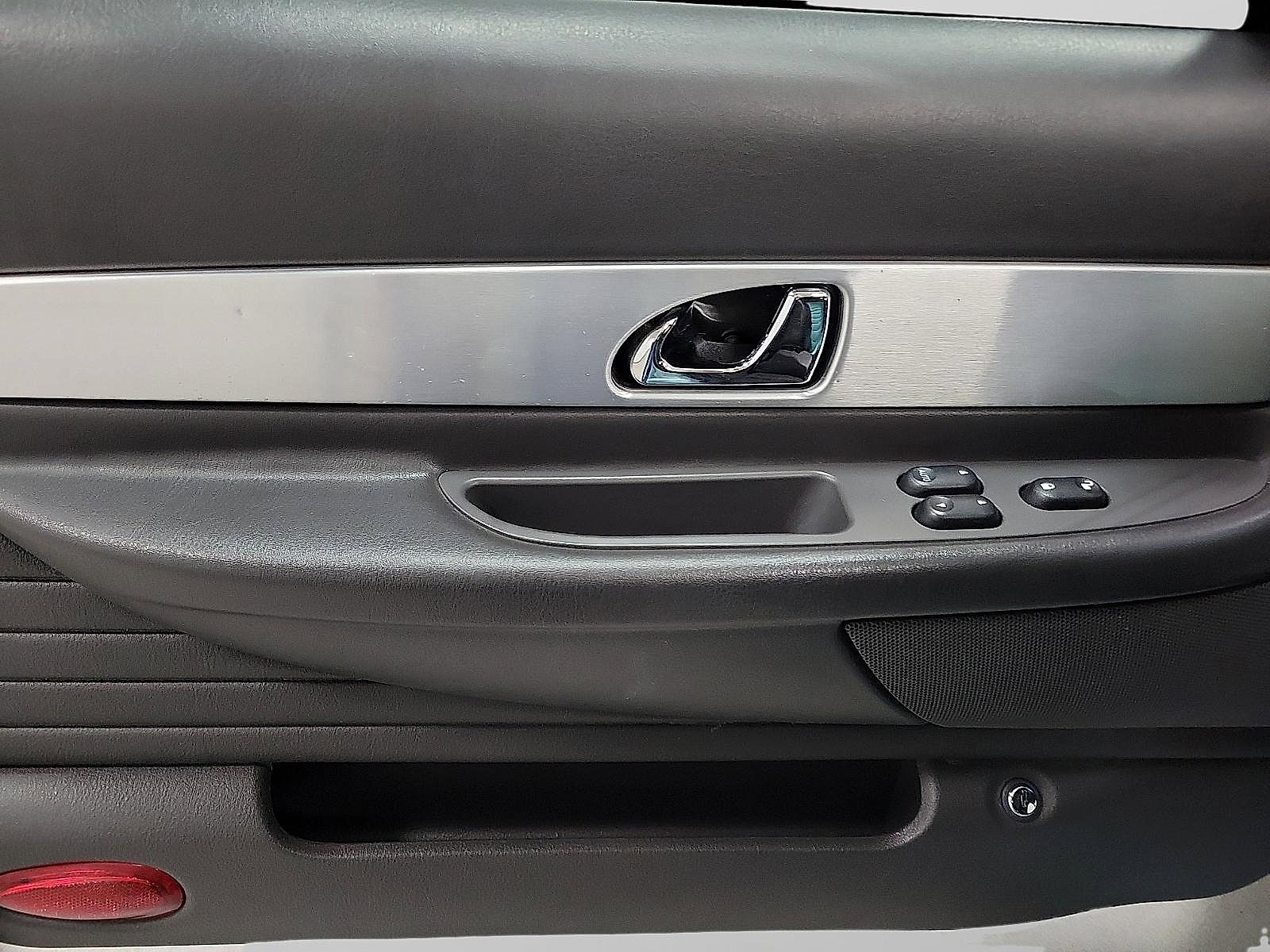 Used 2002 Ford Thunderbird image 14