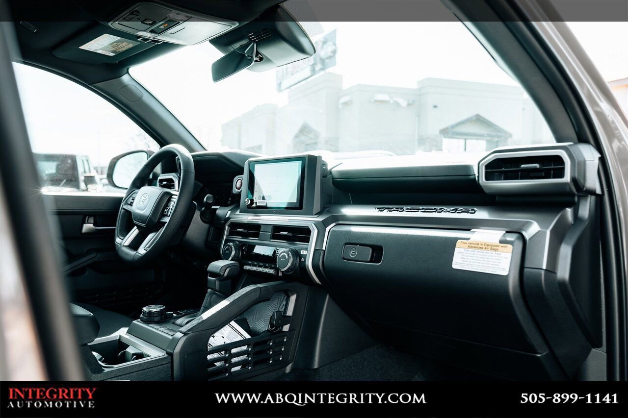 Used 2026 Toyota Tacoma TRD Off-Road image 45