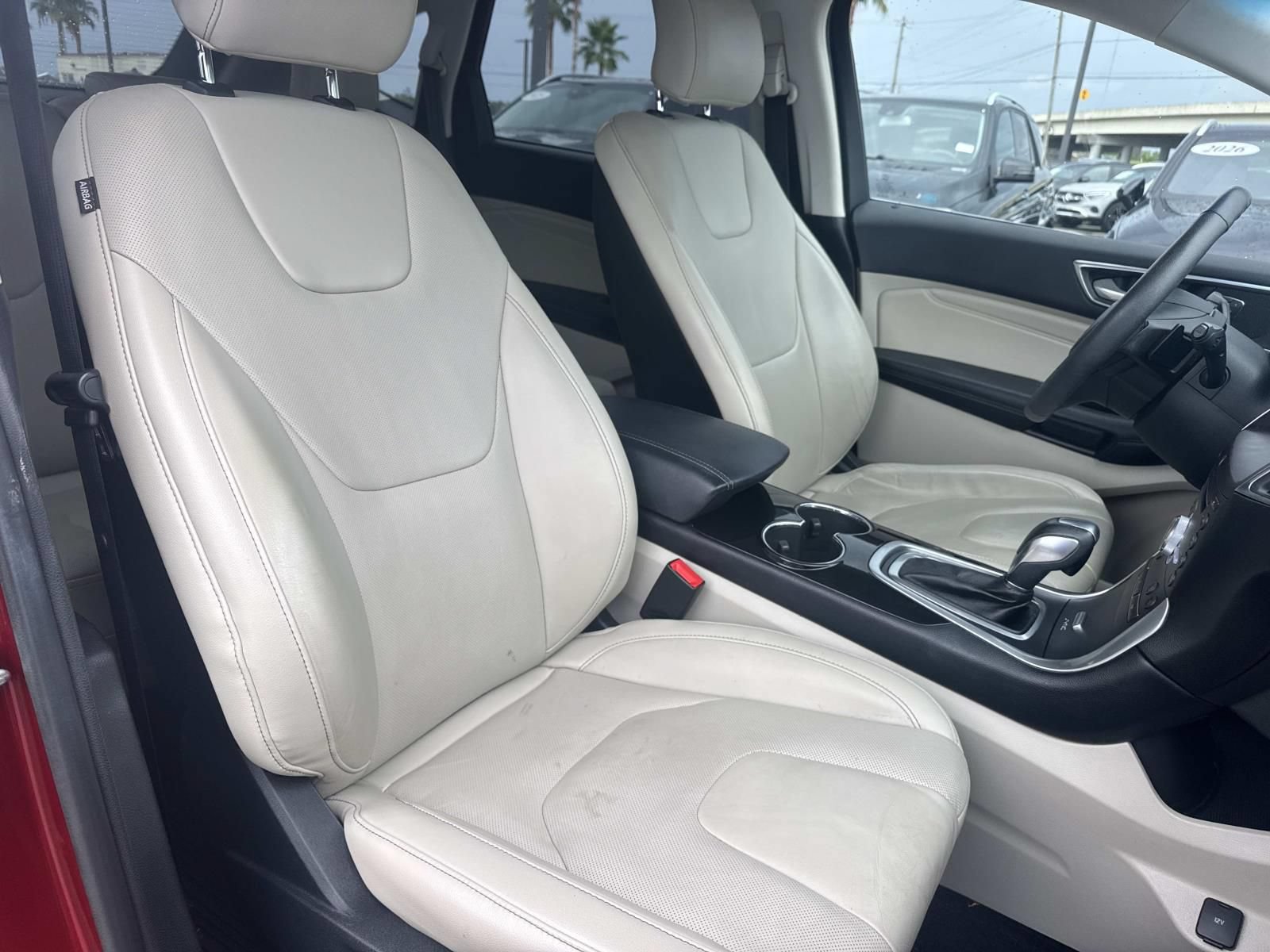 Used 2017 Ford Edge Titanium w/ Equipment Group 301A FWD image 15