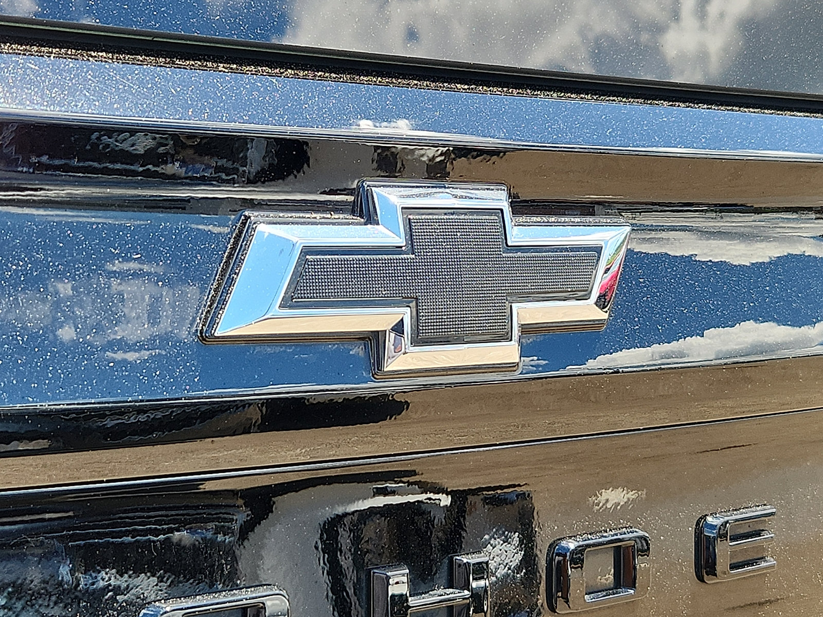 Used 2025 Chevrolet Tahoe Z71 w/ Z71 Off-Road Package AWD/4WD image 30