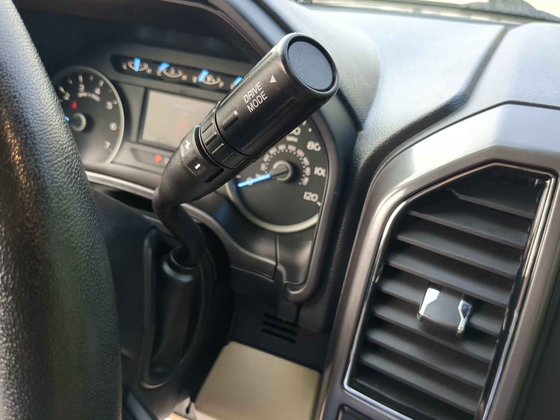 Certified 2018 Ford F150 XLT w/ Equipment Group 302A Luxury image 56