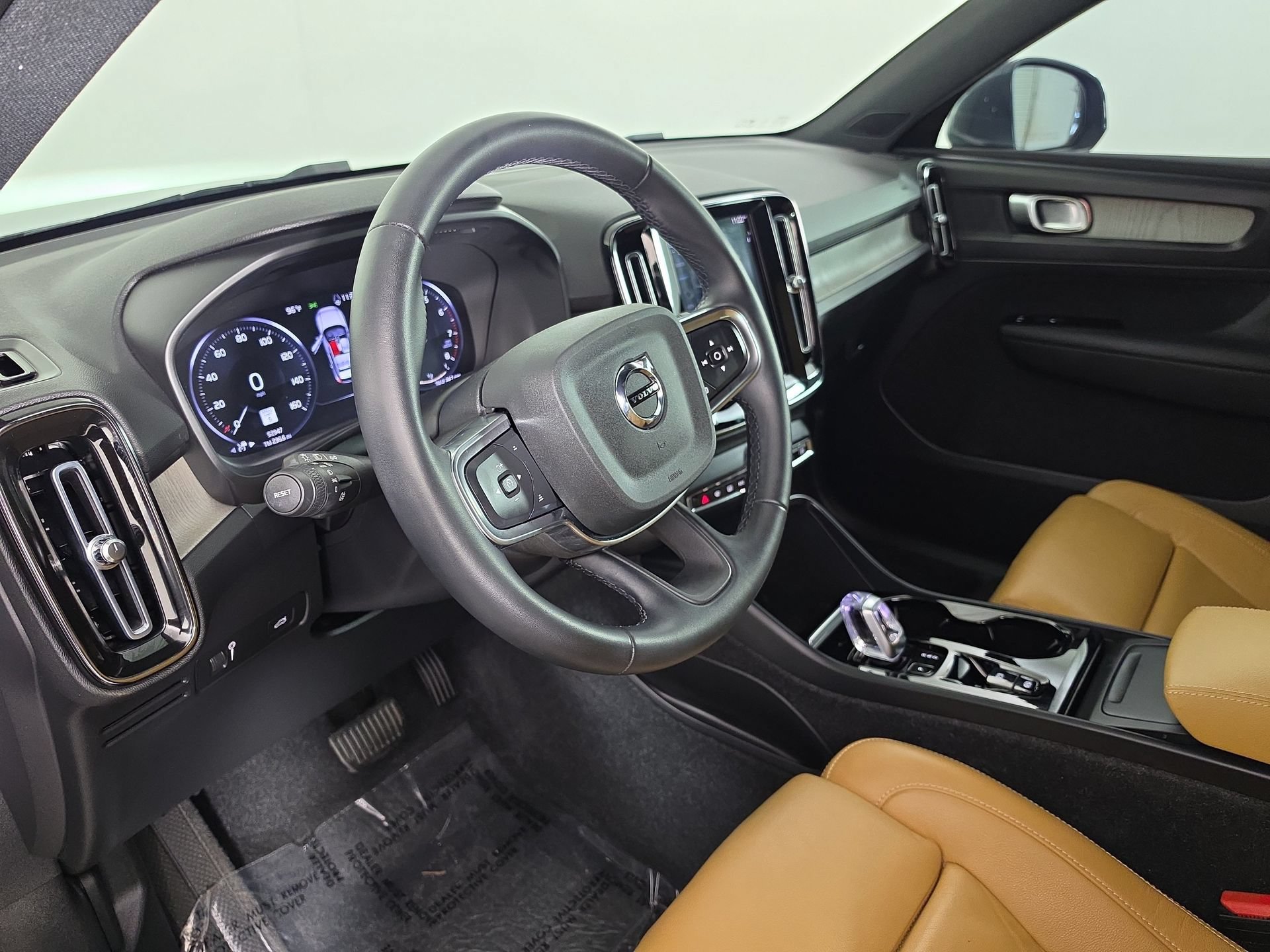 Used 2022 Volvo XC40 T5 Inscription w/ Advanced Package AWD/4WD image 15