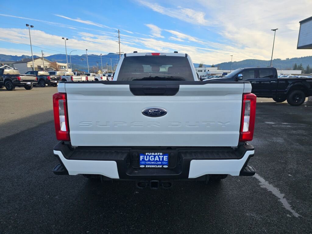 Certified 2024 Ford F350 XLT image 8