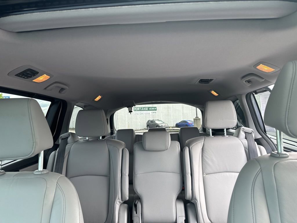 Used 2023 Honda Odyssey EX-L image 11