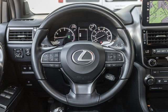 Used 2023 Lexus GX 460 w/ Black Line Special Edition AWD/4WD image 9