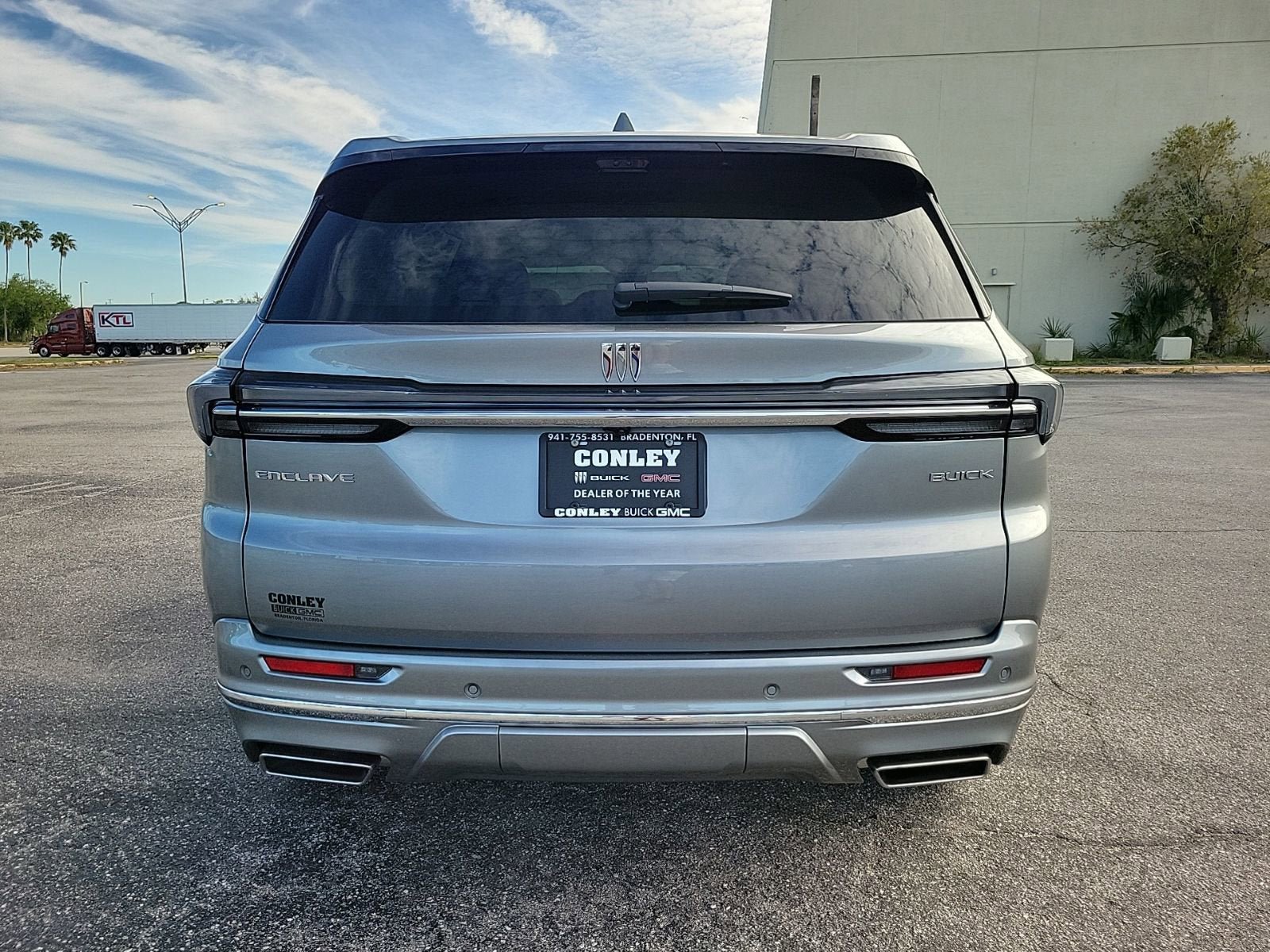 New 2026 Buick Enclave Avenir w/ Super Cruise Package FWD image 6