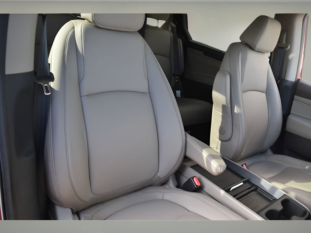 Used 2024 Honda Odyssey Touring image 30