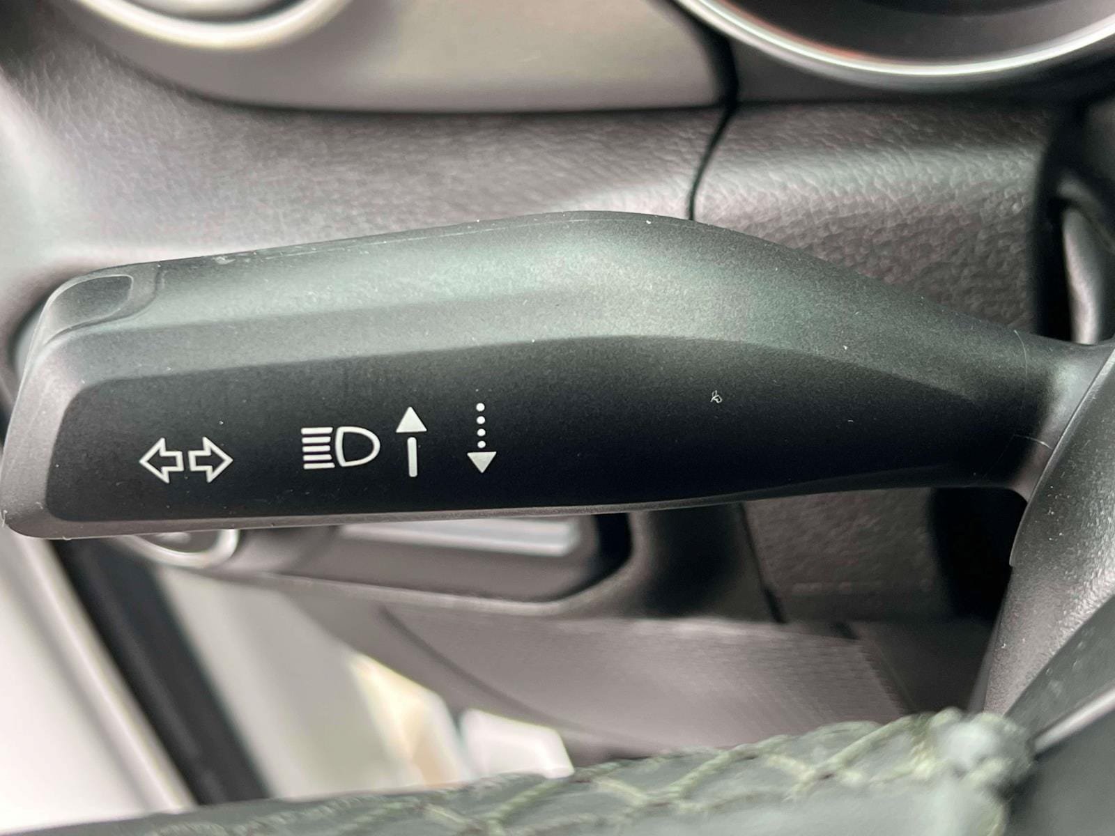 Used 2023 Jeep Gladiator Sport AWD/4WD image 8