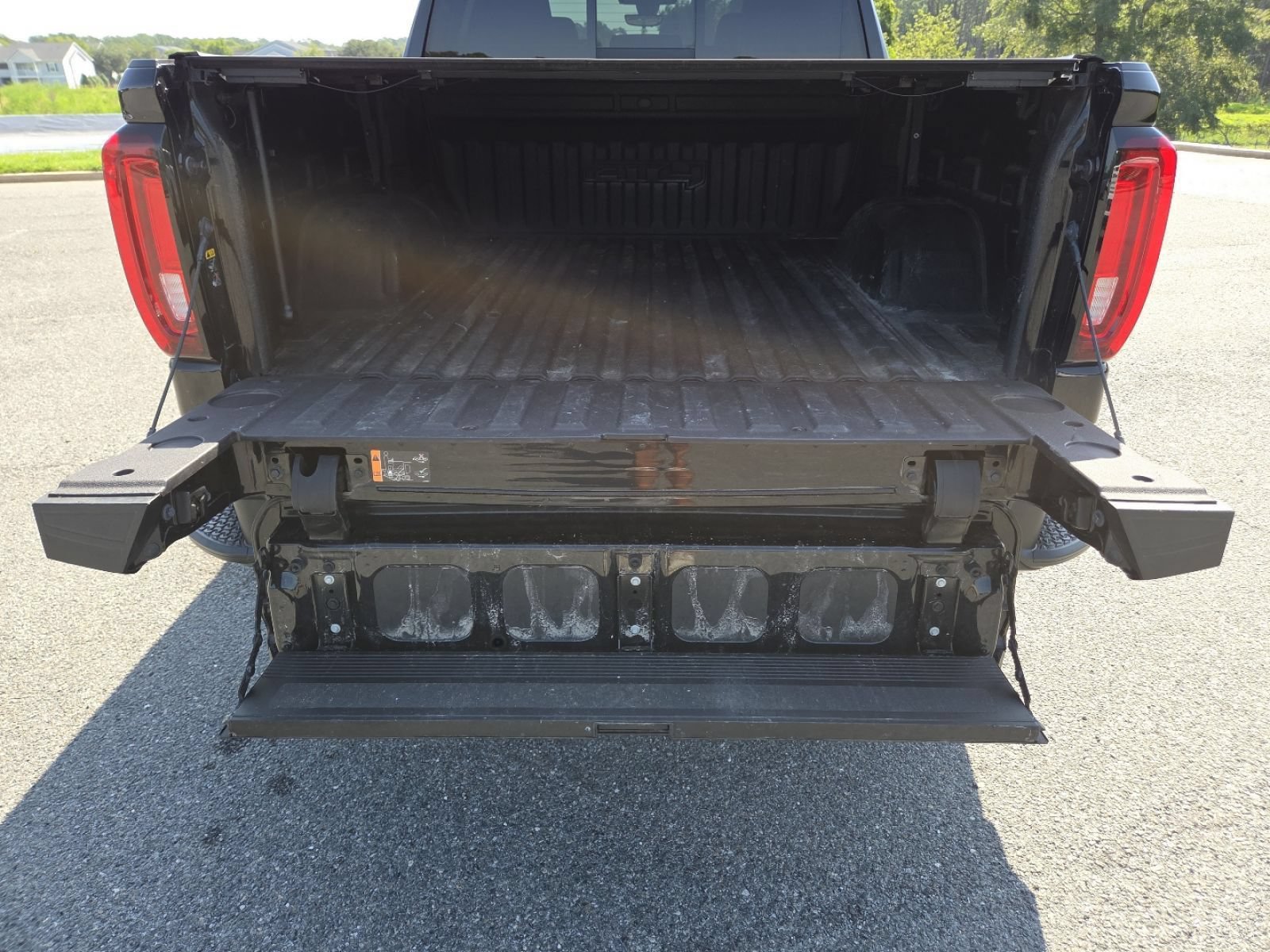 Used 2021 GMC Sierra 1500 AT4 w/ AT4 Premium Package AWD/4WD image 25