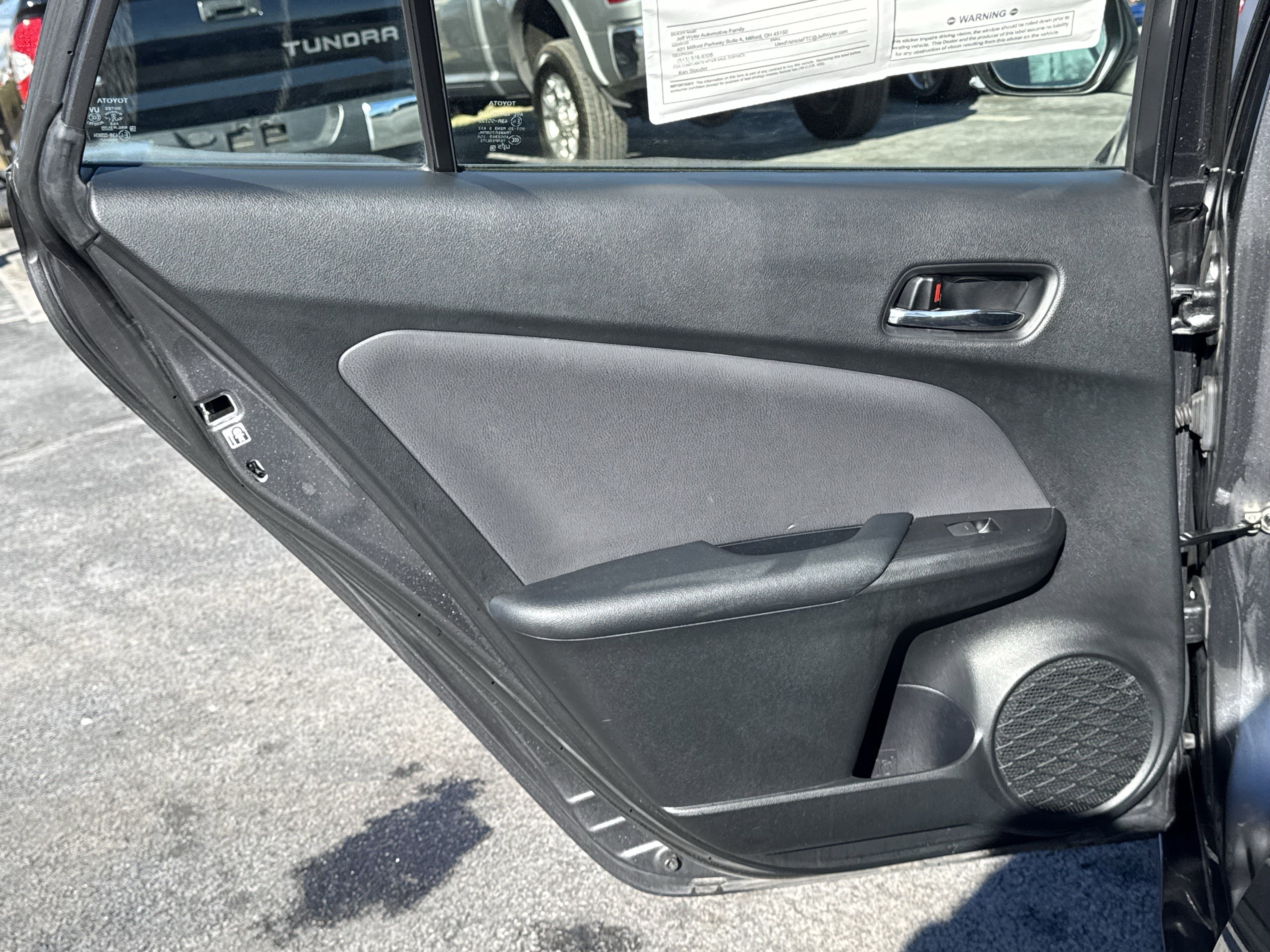 Used 2021 Toyota Prius L Eco image 32