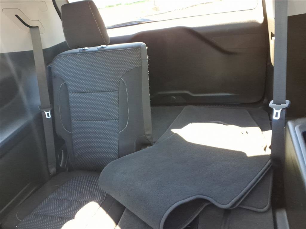 Used 2023 GMC Acadia SLE w/ Driver Convenience Package image 20