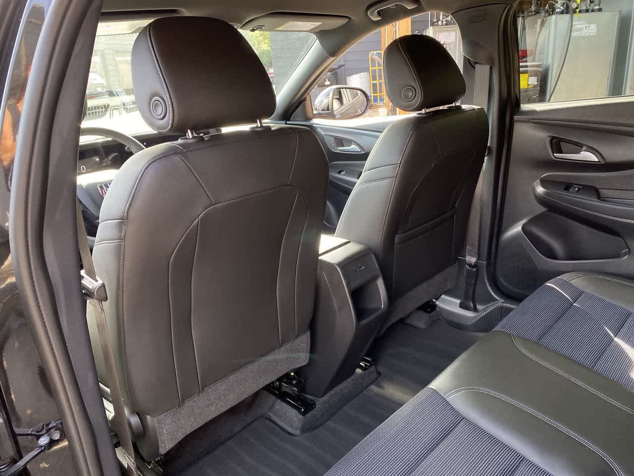 Used 2026 Buick Envista Preferred FWD image 15