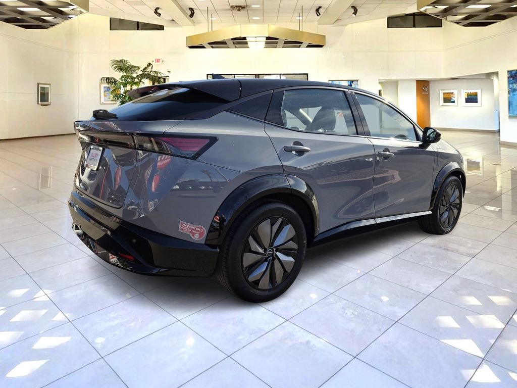 Used 2024 Nissan Ariya AWD image 7