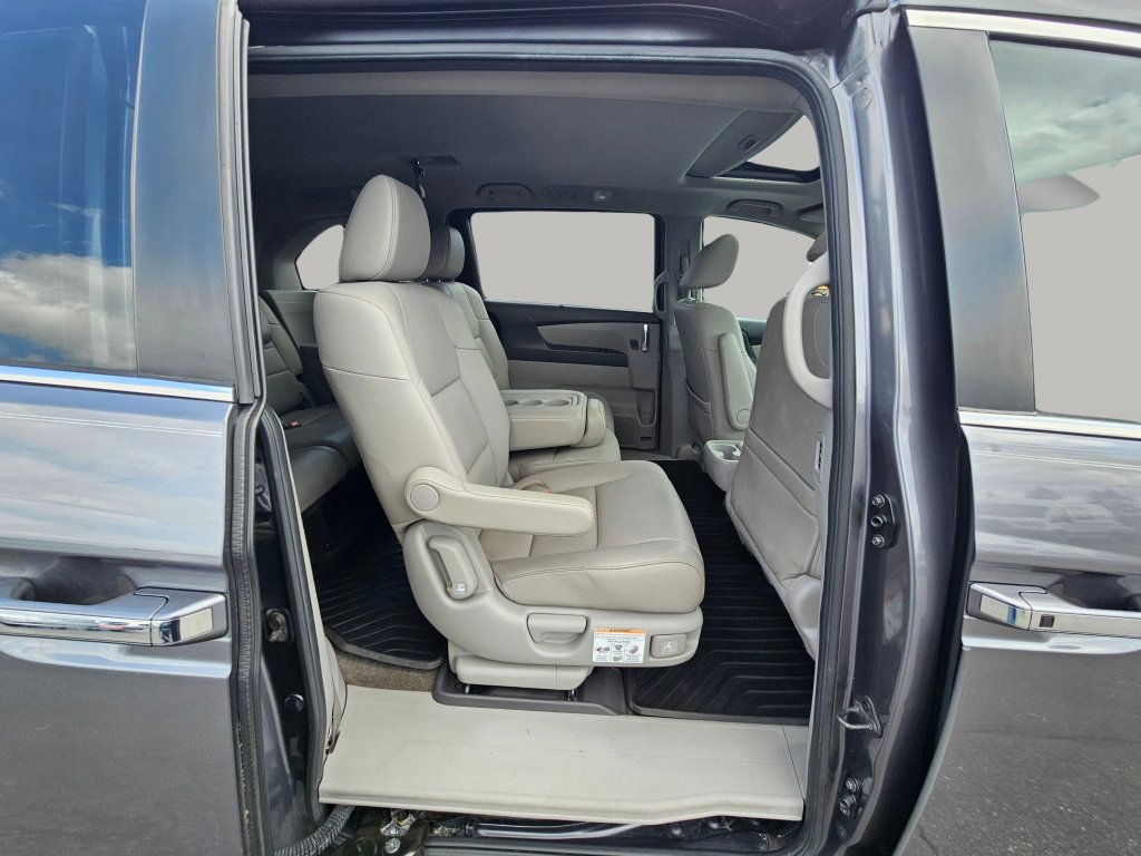 Used 2014 Honda Odyssey EX-L image 23