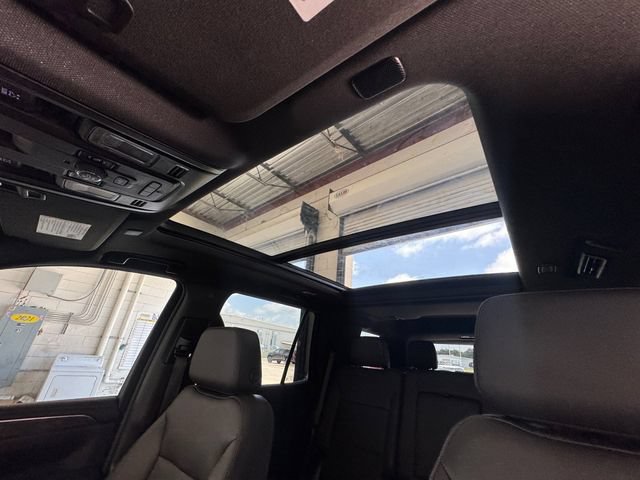 Used 2023 Chevrolet Tahoe Z71 w/ Luxury Package AWD/4WD image 26