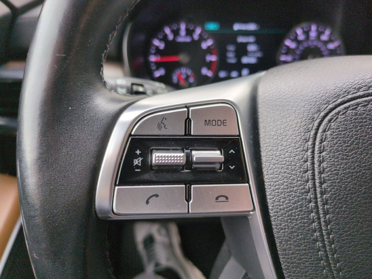 Used 2022 Kia Telluride SX w/ SX Prestige Package image 21