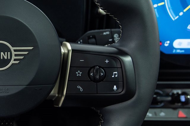 Certified 2025 MINI Cooper 2-Door Hardtop image 16