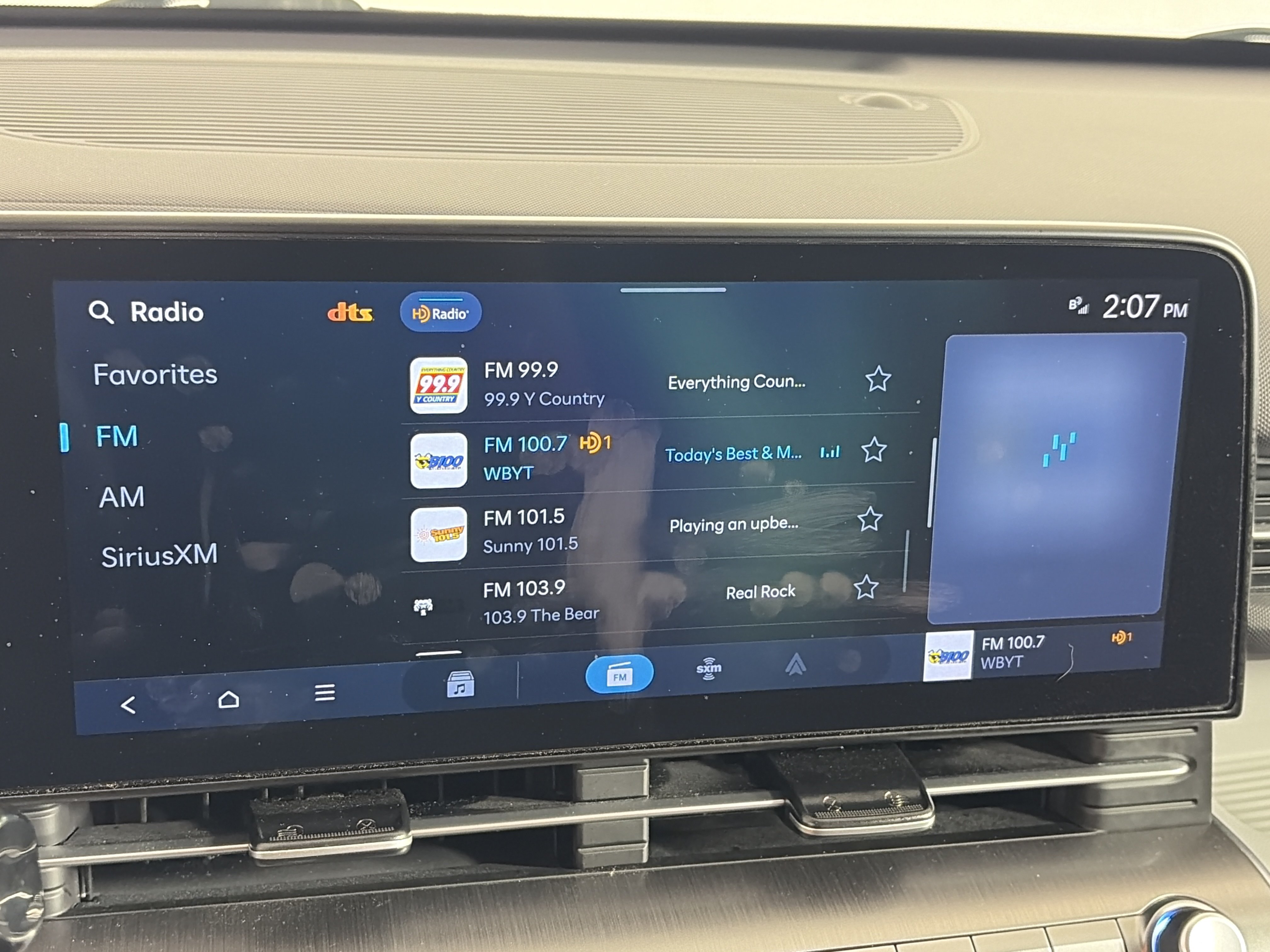 Used 2024 Hyundai Kona SEL AWD/4WD image 17