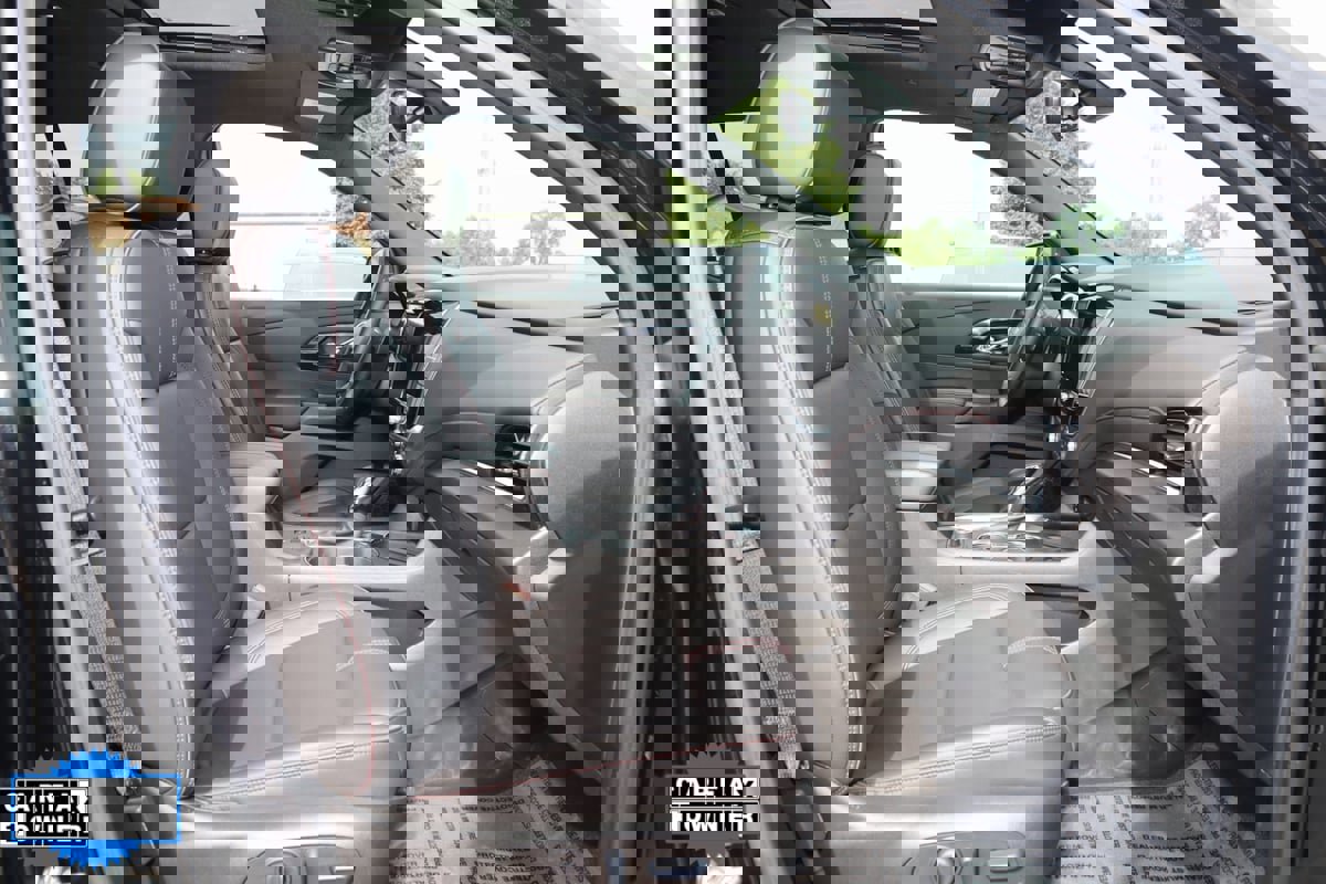 Used 2023 Chevrolet Traverse RS w/ LPO, Floor Liner Package image 13