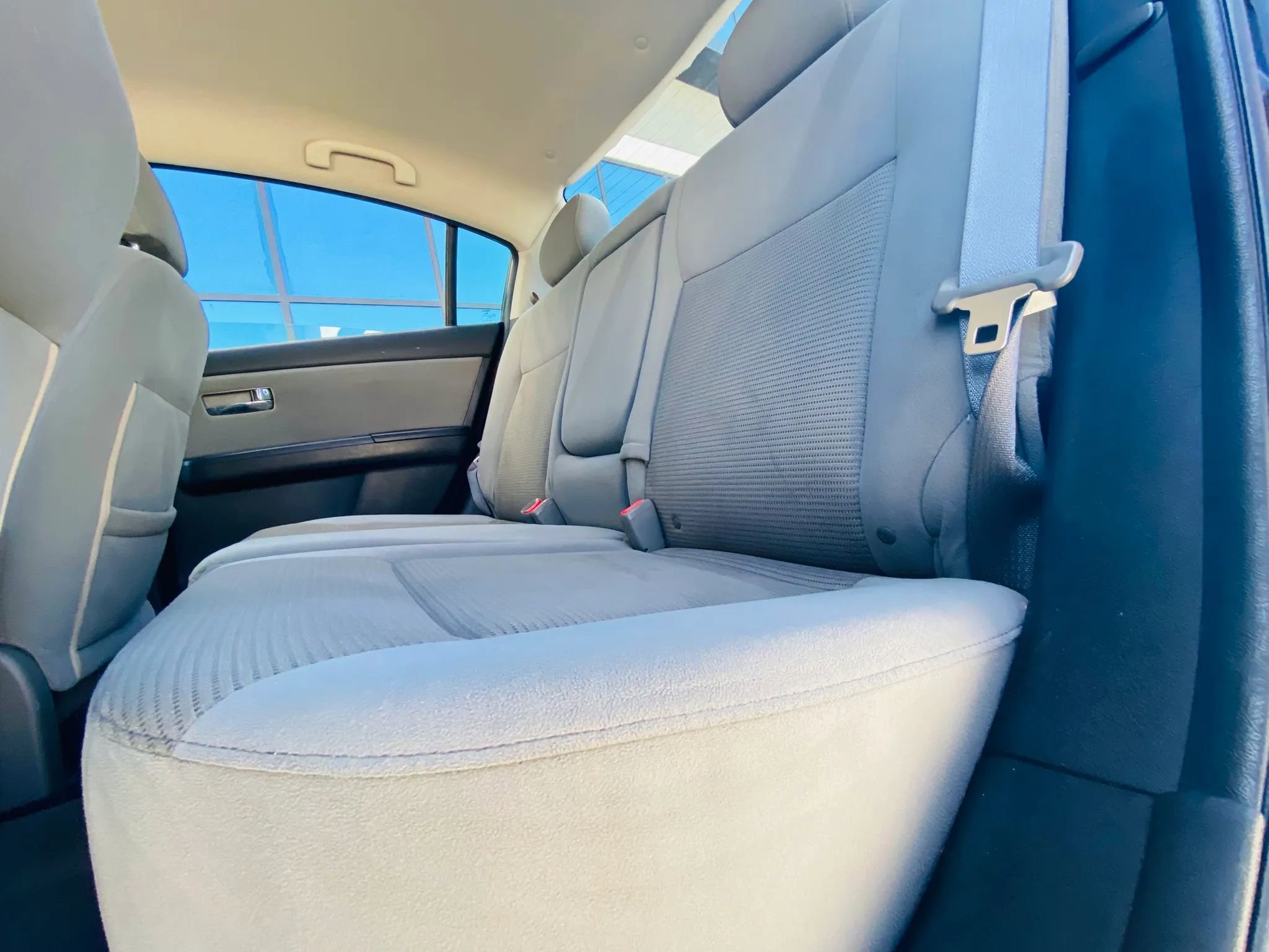 Used 2010 Nissan Sentra 2.0 S FWD image 19