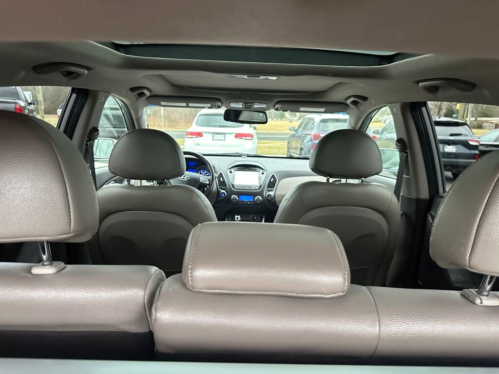 Used 2014 Hyundai Tucson Limited w/ Technology Package 02 image 28