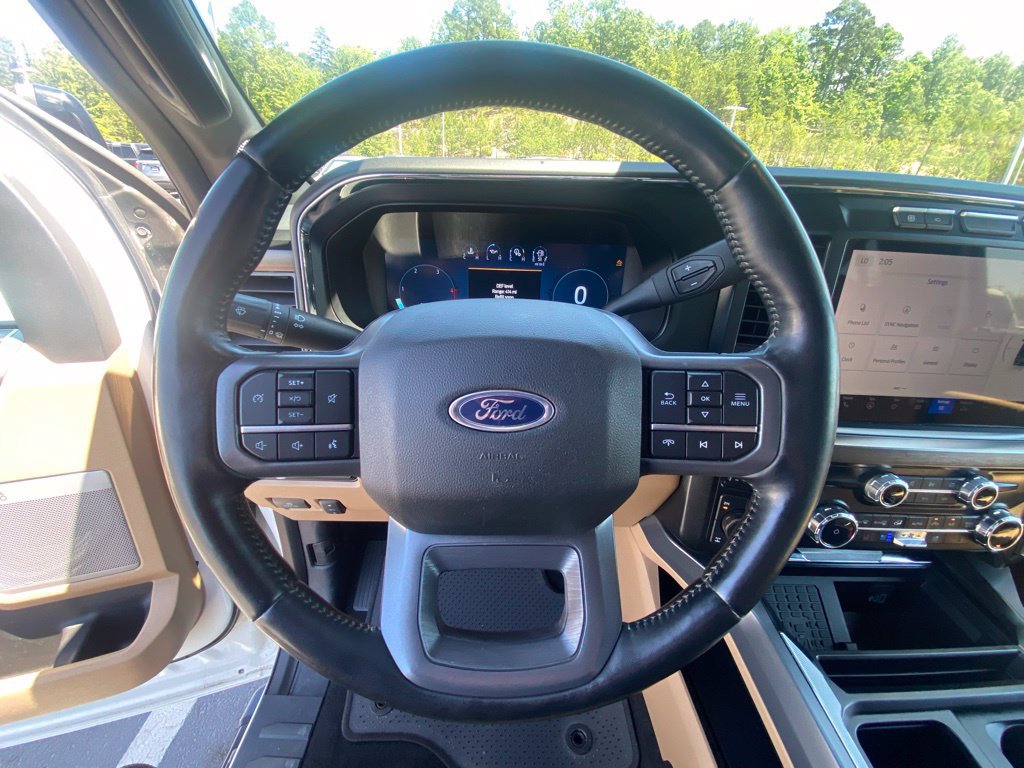 Used 2024 Ford F250 Lariat w/ Black Appearance Package AWD/4WD image 13