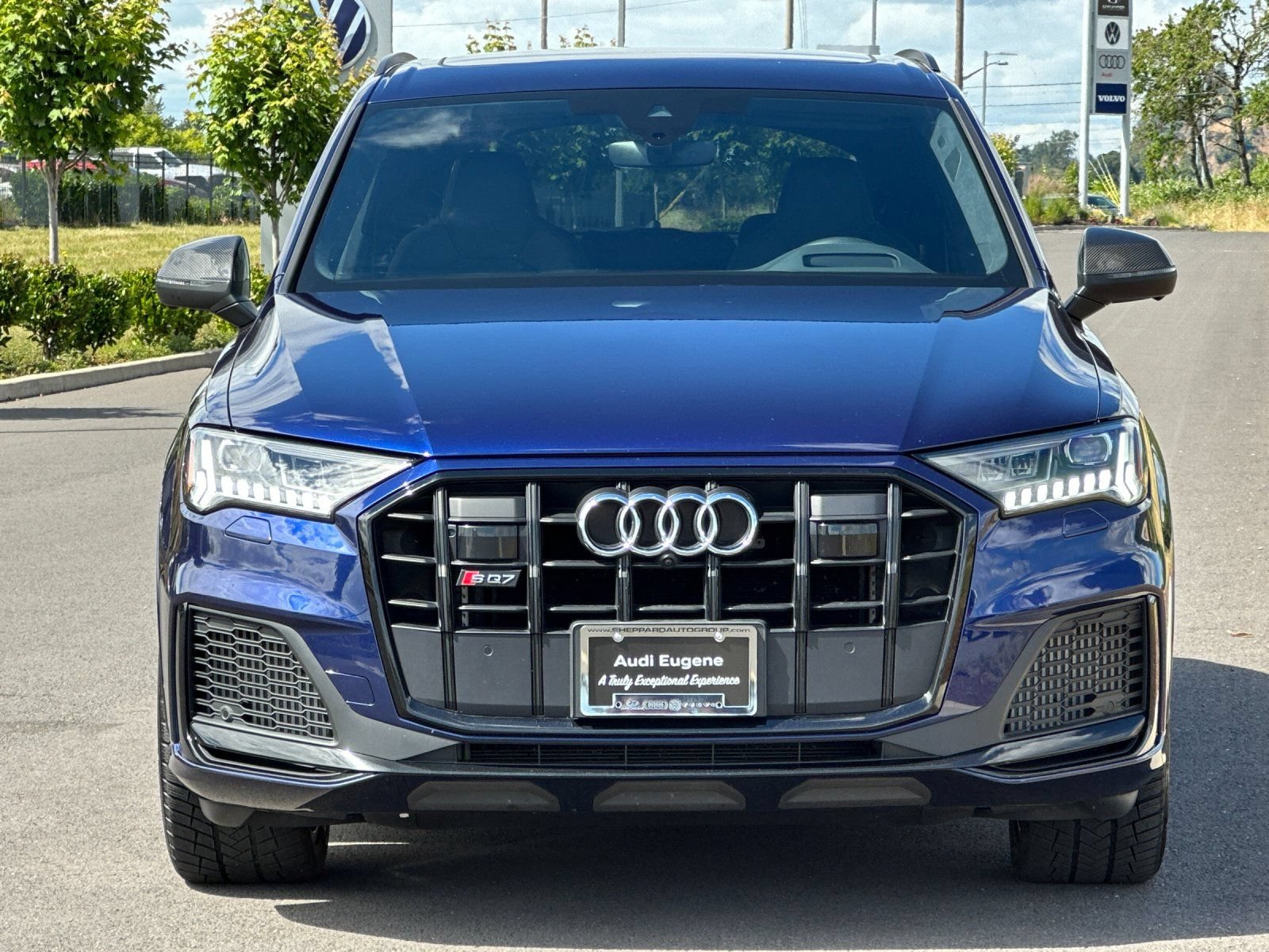 Used 2024 Audi SQ7 Prestige AWD/4WD image 8