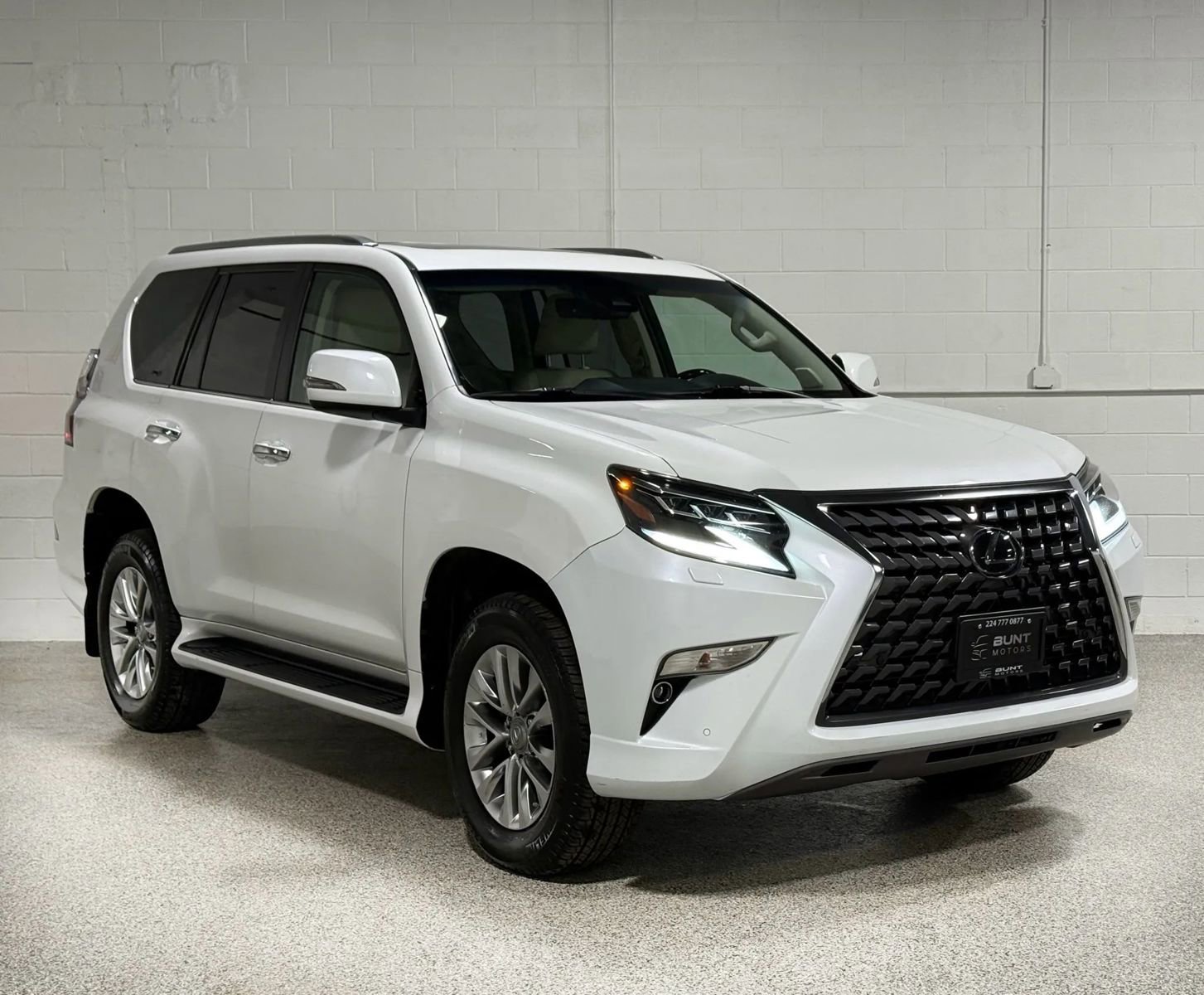 Used 2020 Lexus GX 460 Premium w/ Premium Package image 5