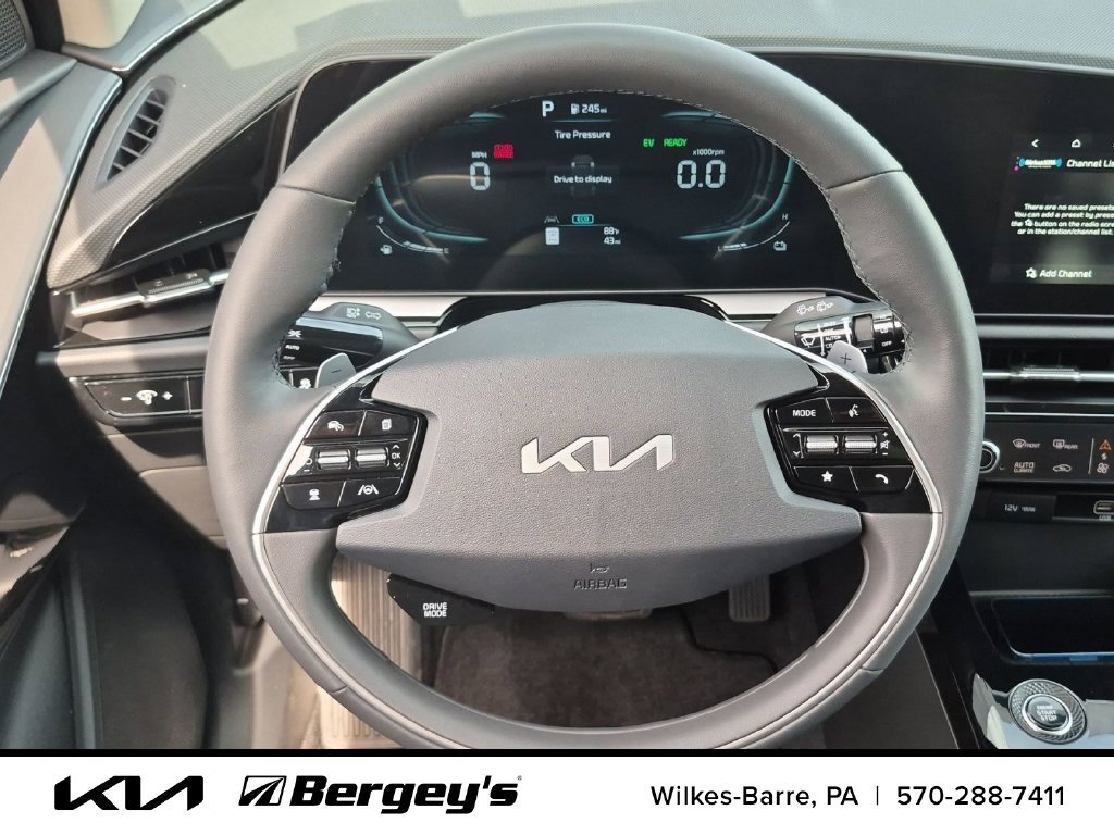 Certified 2025 Kia Niro EX w/ EX Cold Weather Package FWD image 24