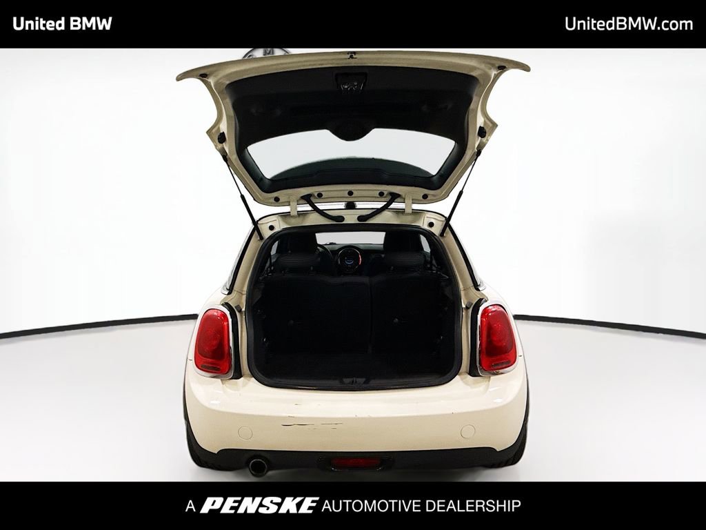 Used 2015 MINI Cooper 2-Door Hardtop image 12